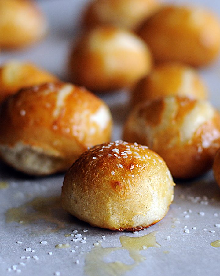 Pretzel Bites with Jalapeno Cheddar Cheese Sauce - A Kitchen Addiction