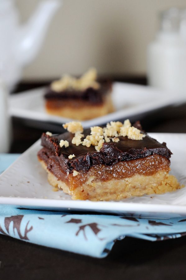 Homemade Twix Caramel Cookie Bars