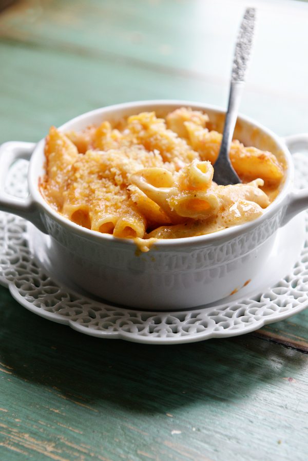 Crab Macaroni and Cheese Recipe from www.dineanddish.net