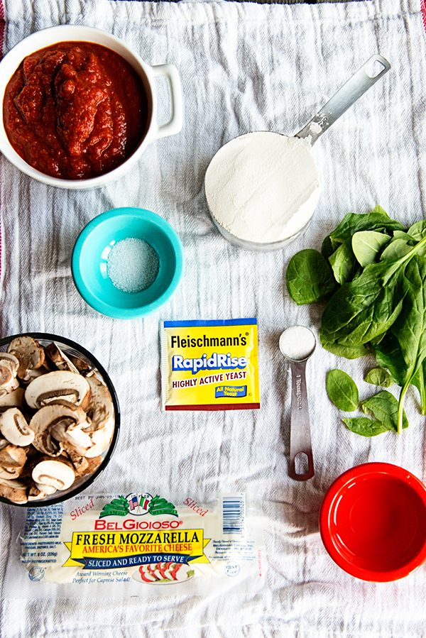 Ingredients for Sautéed Spinach and Mushroom Pizza